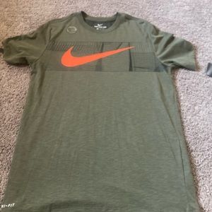 Green orange Nike shirt size M